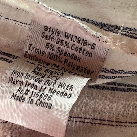 EUC Johnny Was Embroidered Peasant Top - Picture 7 of 7